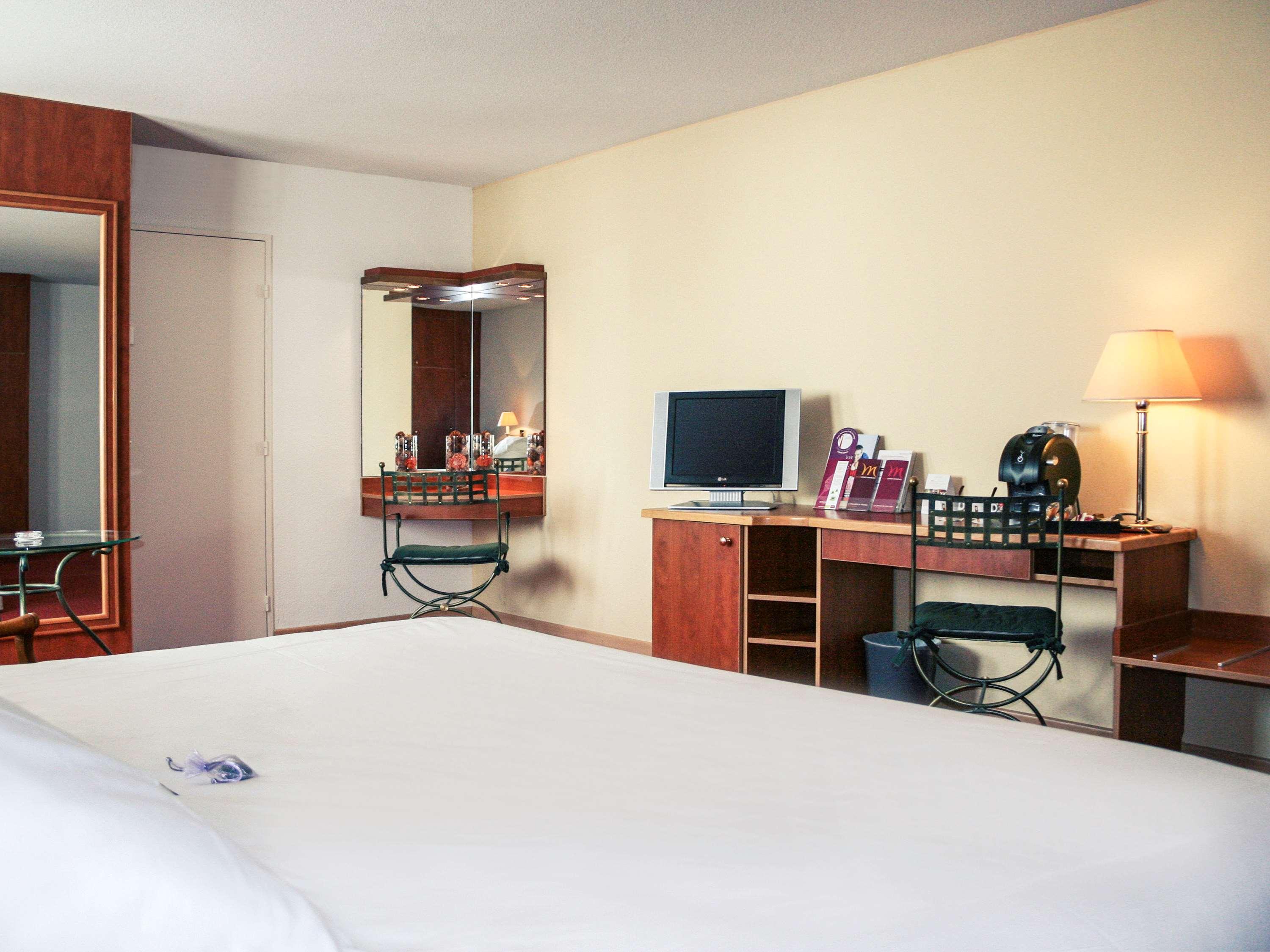 Mercure Cannes Mandelieu Exterior photo