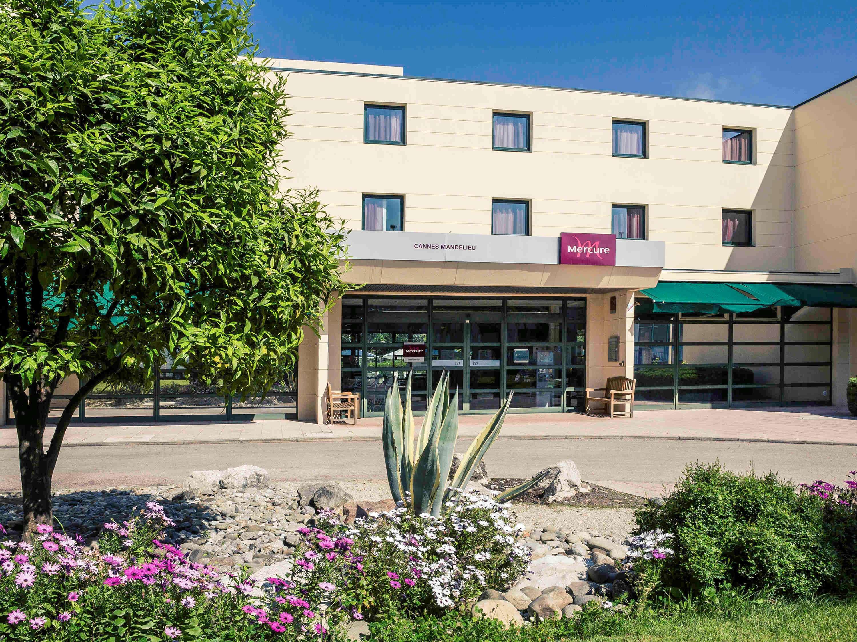 Mercure Cannes Mandelieu Exterior photo